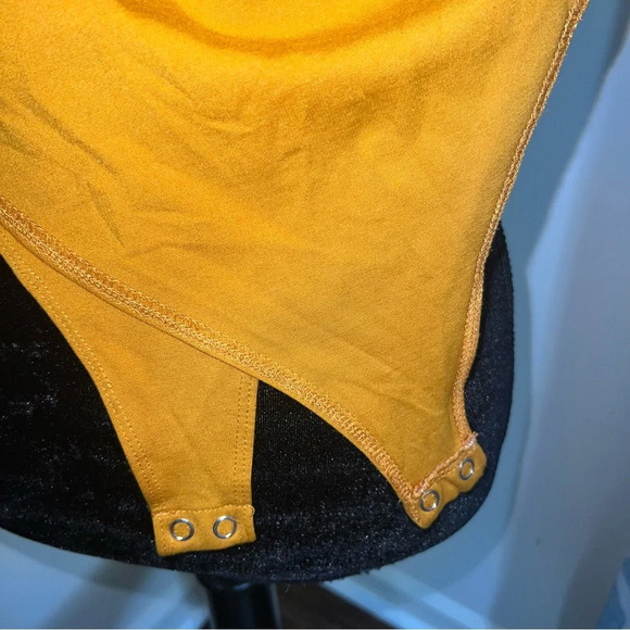 Forever 21 yellow bodysuit - Picture 5 of 7